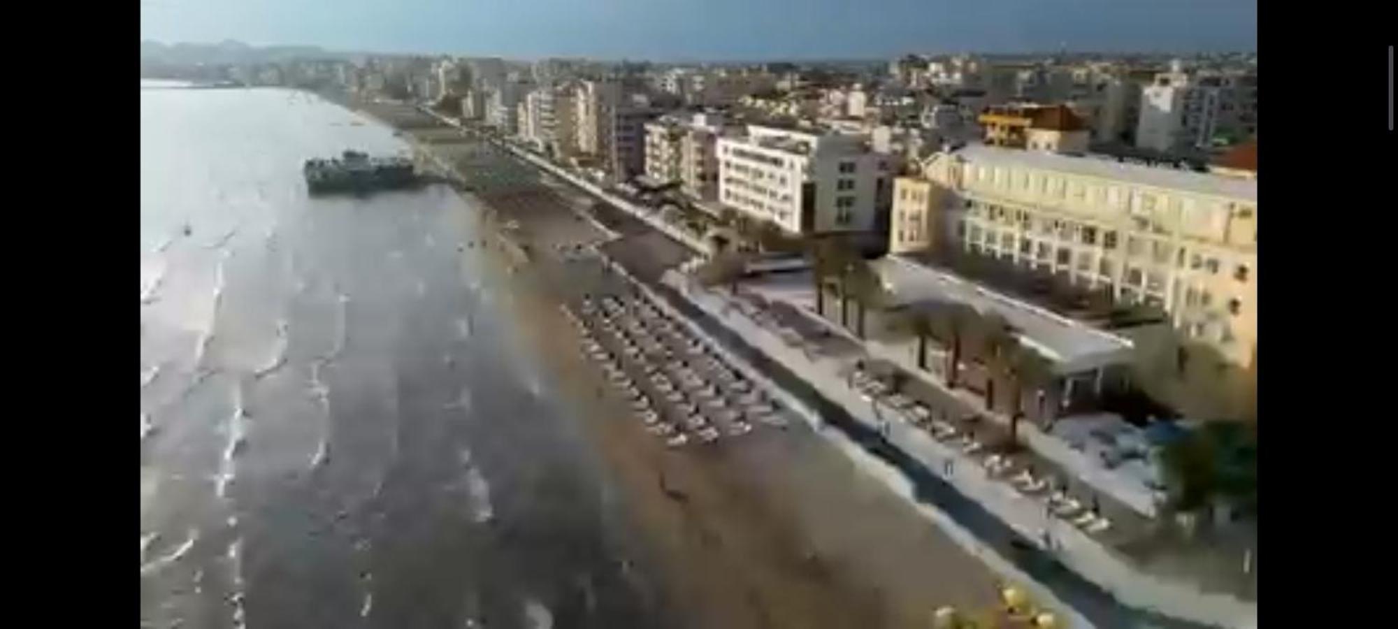 Sandy Blue Sea دراس المظهر الخارجي الصورة