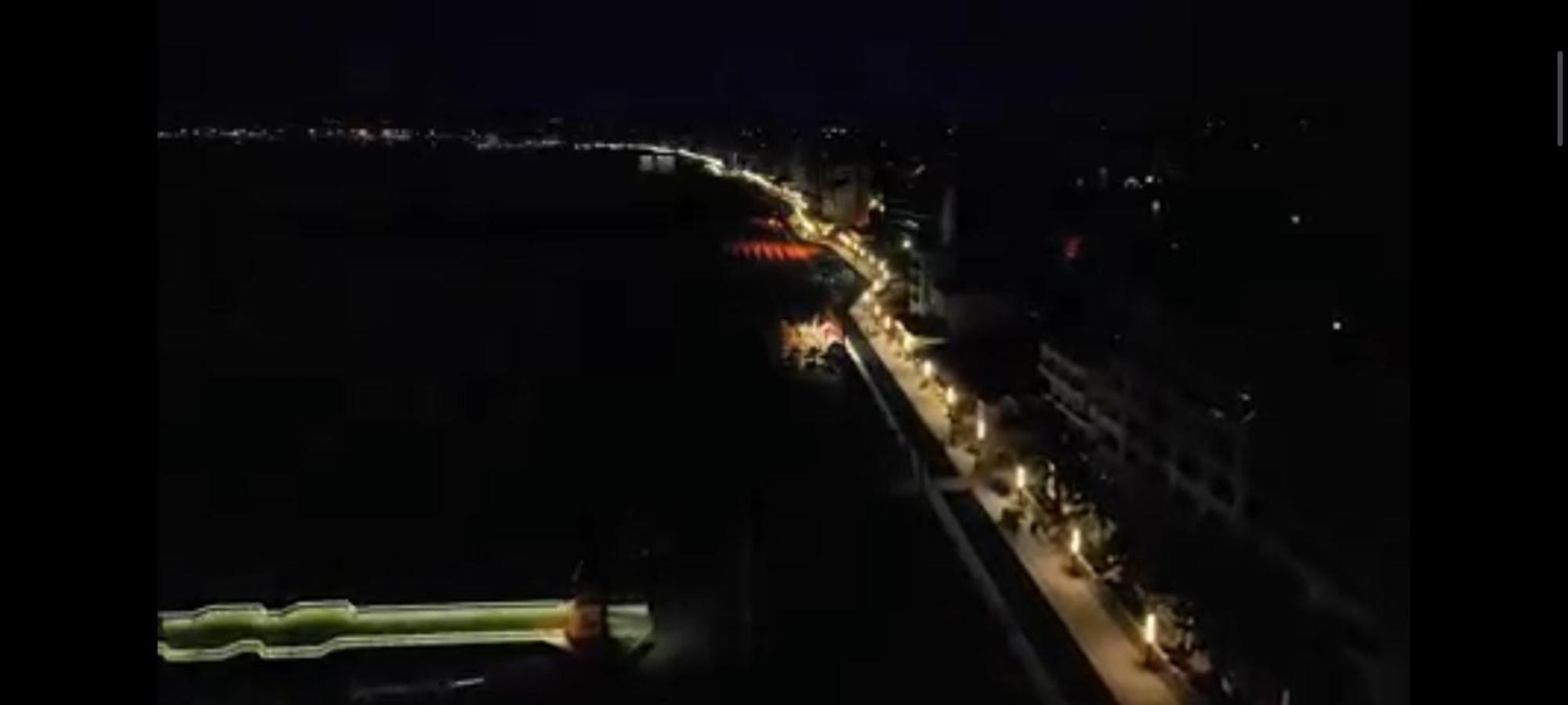 Sandy Blue Sea دراس المظهر الخارجي الصورة